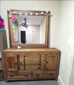 Wood dresser