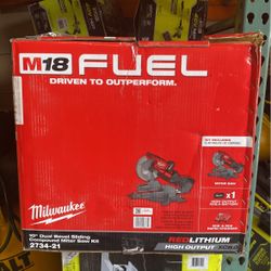 Milwaukee M18 Fuel Compound Saw Kit 