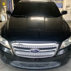 2011 Ford Taurus