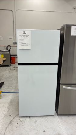 One/1 unit left🚨18 cu ft White LG 2-Dr Top Freezer Fridge @$450 Off MSRP 📉🏷️