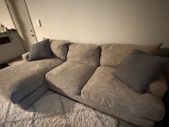Raymour & Flanigan Couch – Good Condition
