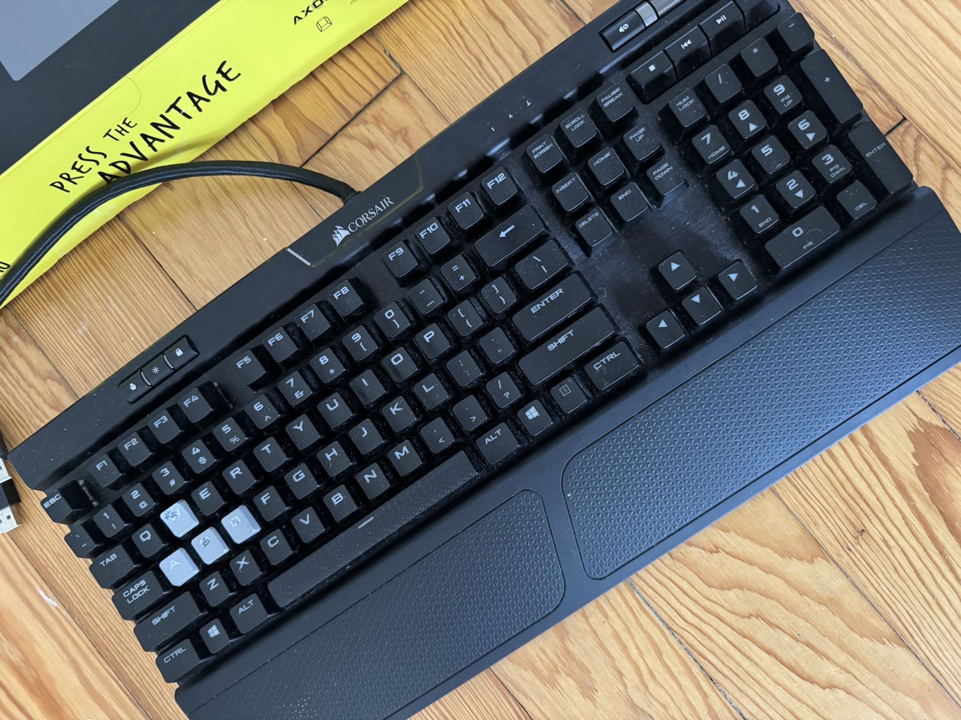 Corsair k70 Black