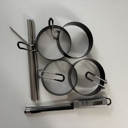 Pancake/Egg Rings, Cooking thermometer, Straws