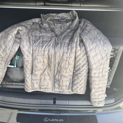 Woman’s Jacket  M