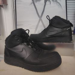 2021 Nike PATH WNTR Boot Sneakers: Men's Sz 11.5