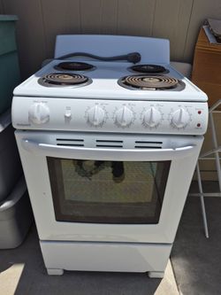 Hotpoint brand white electric stove