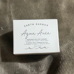 Earth Harbor Aqua Aura eye crème 