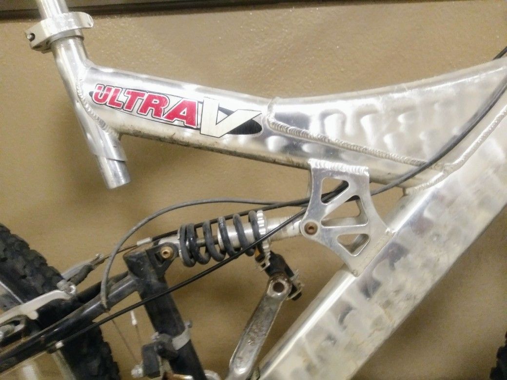 PACIFIC ULTRA V Mountain Bike for Sale in Los Angeles CA OfferUp