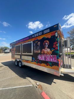 Custom Food Trailer ✨💙