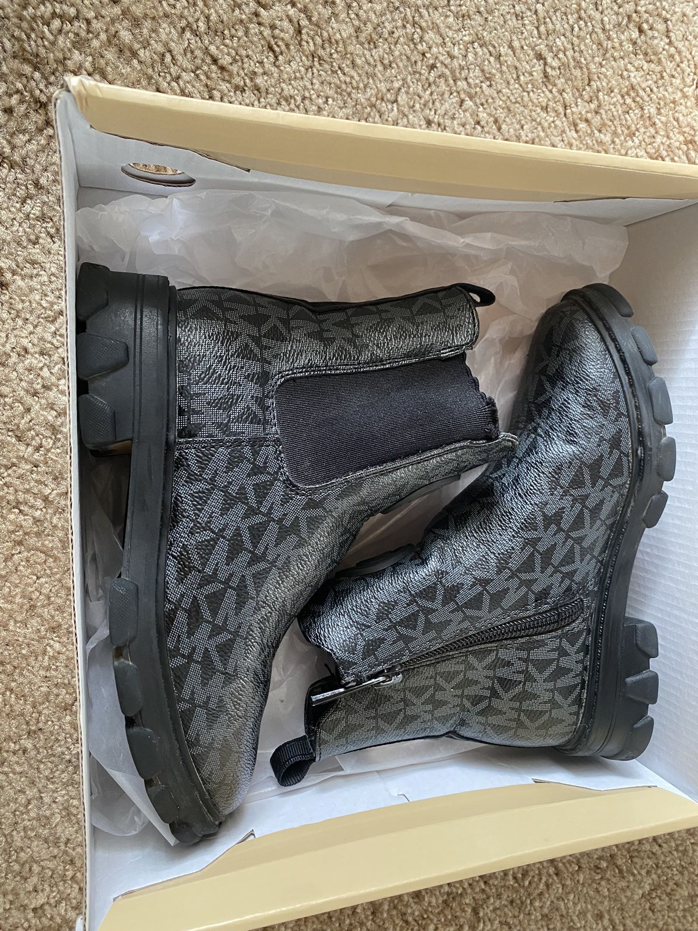 Michael Kors Girls Boots Size 12