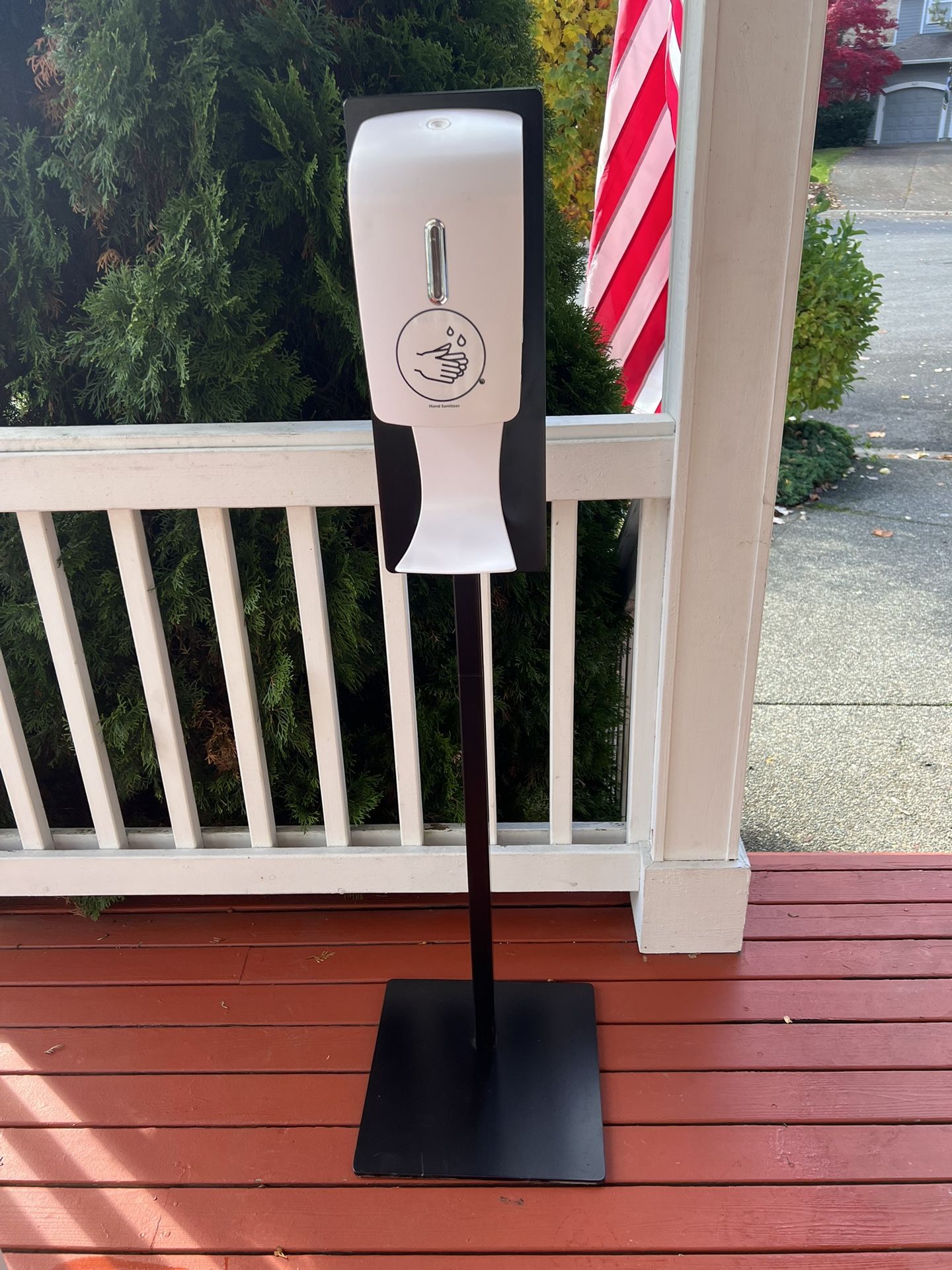Hand Sanitizer Automatically Stand