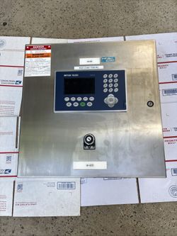 Mettler Toledo Scale IND570 Panel 100-240VAC + Stainless Enclosure 20”x20”x9.5”