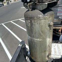 Campbell Hausfeld Air Compressor 