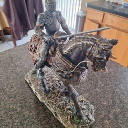Medieval Fantasy Knight Statue 
