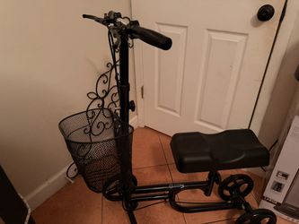 Knee Scooter w/Basket / Perfect Condition