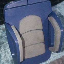 blue phone holder for car  2 dollars  pick up only 