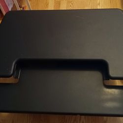 Adjustable Computer Table