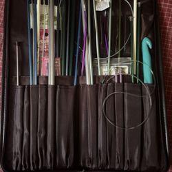 CROCHET NEEDLES AND HOOKS