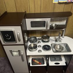 Melissa & Doug Kitchen Playset