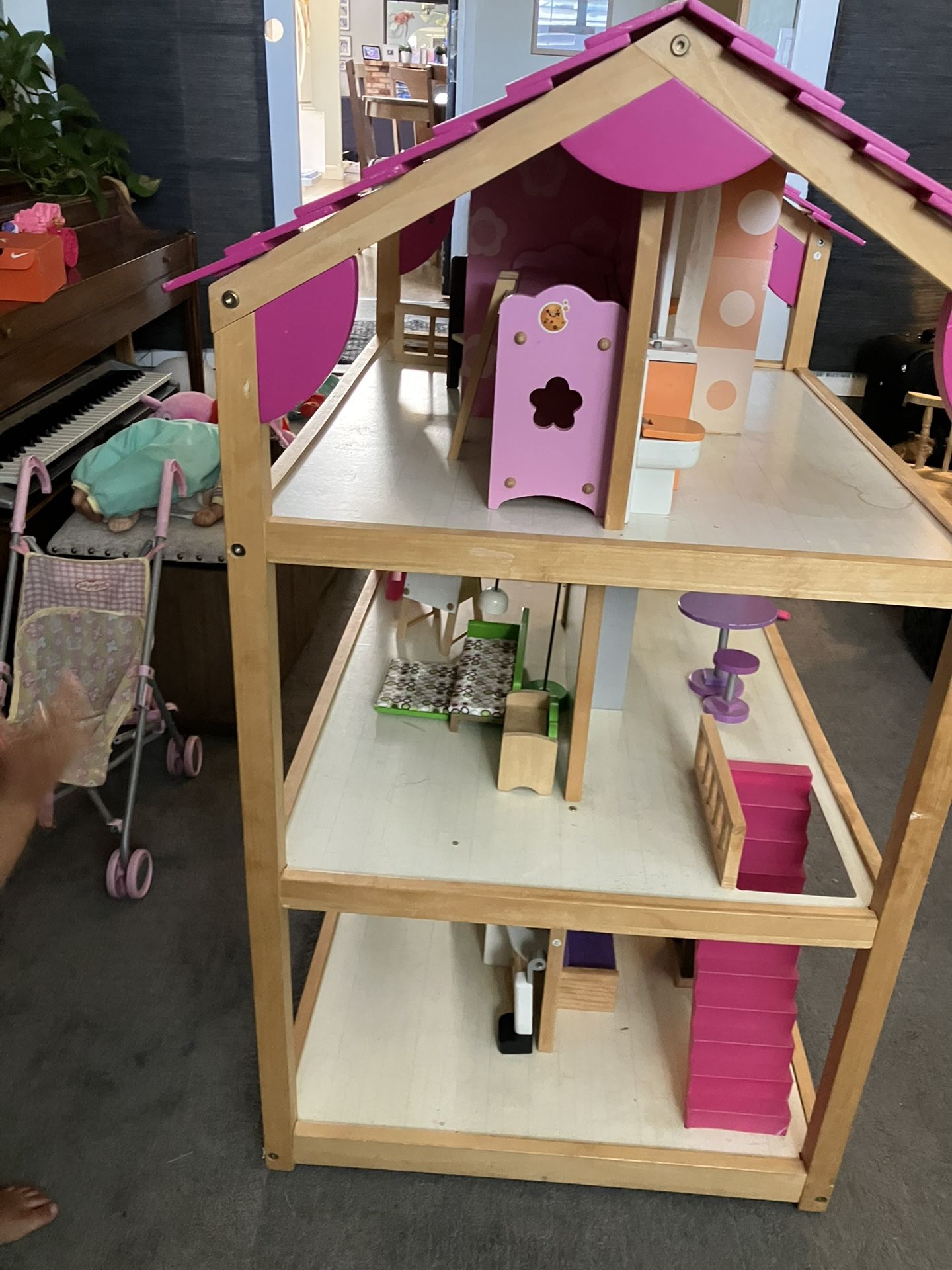 Doll House