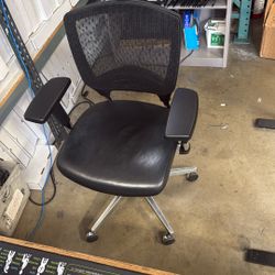 Office Chair High Quality Barely Used 
