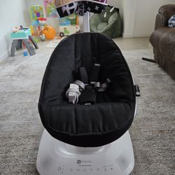 4moms
mamaRoo
Multi-Motion
Baby
Swing
Smart
Connectivity - Black
