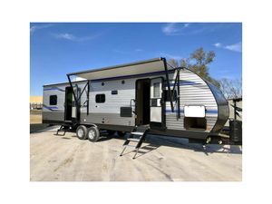 Photo 2019 Coachman Catalina toy hauler