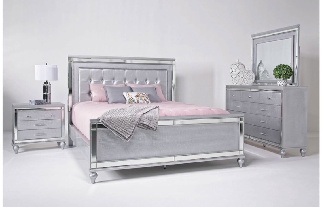 Mors Furniture Bed Set