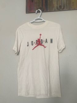 Playera de hombre Jordan size chica small en Muy buenas conditiones $5