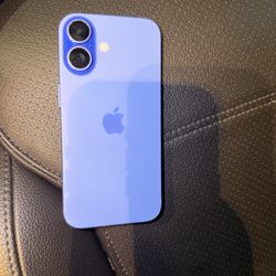 iPhone 16 Blue