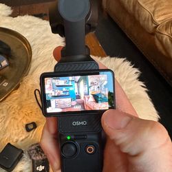 Dji osmo pocket 3 creator combo kit, with extra filters.