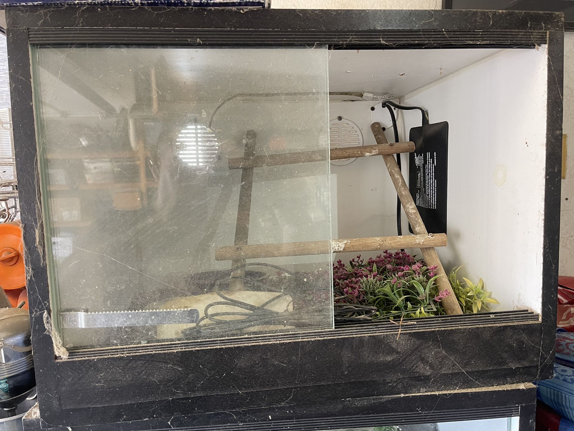 Melamine Reptile Enclosure