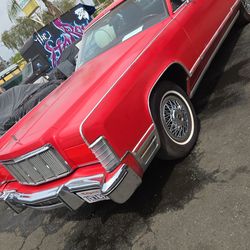 1975 Lincoln Town Coupe