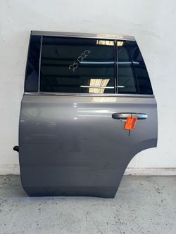 2014 2020 CHEVY TAHOE REAR LEFT SIDE DOOR ASSEMBLY OEM G9K - Satin Steel Metalli