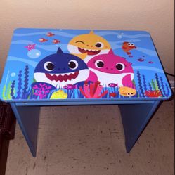 Baby Shark Table 