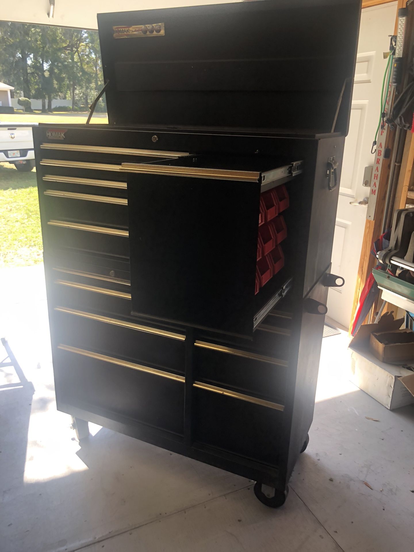 Toolbox Like Brand New. All Ball Bearing $575.00