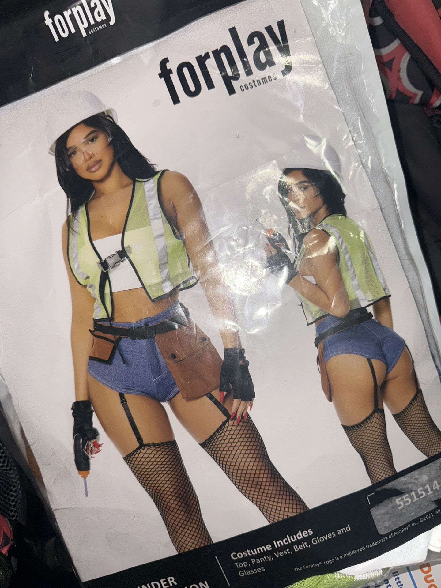 Costume