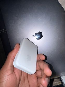 Apple MagSafe Battery Pack