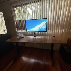 🔥 Electric Standing Desk + 32” LG Monitor Setup for Sale 🔥