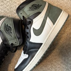 Air Jordan 1 Retro High OG - Clay Green VNDS 