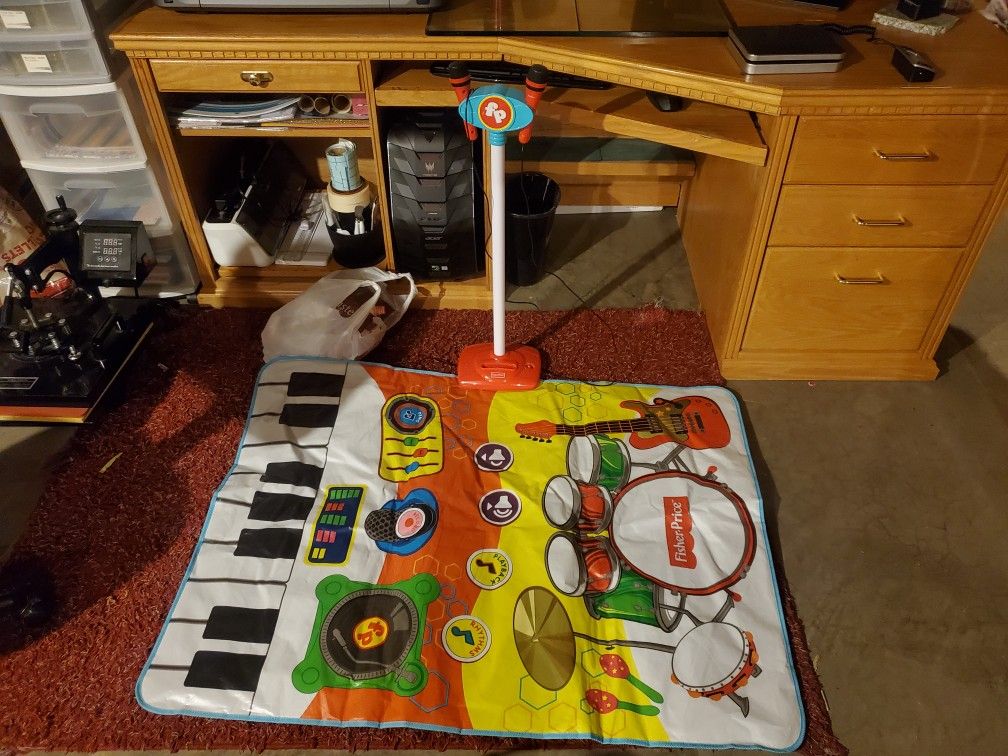 Fisher-Price Double Dance and Sing-Along Mat