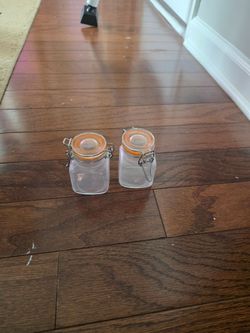 Mini storage jars - free pickup