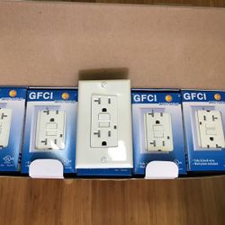 20 amp GFI Receptacle White Tamper Resistant ( 8 Units)