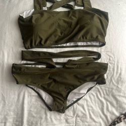 Women’s Large 2-Piece Bathing Suit Olive 