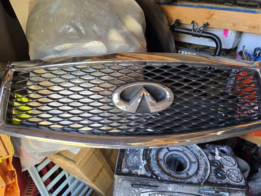 2014-2017 Infiniti Q50 Front Upper Grill