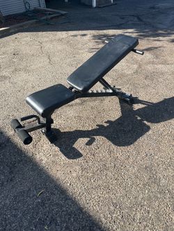Adjustable Weight Bench with Leg Roller