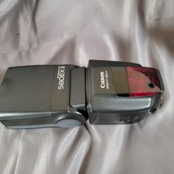 Canon 580EX II Speedlite