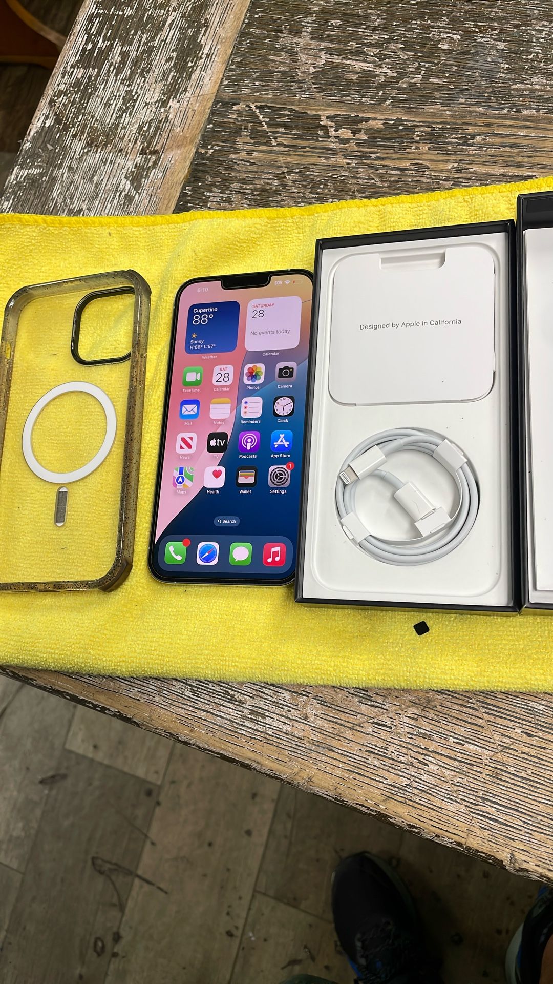 IPhone 13 pro Max 512gb Unlocked With Box $500