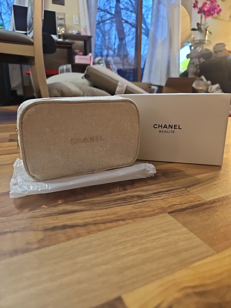 CHANEL Makeup Pouch