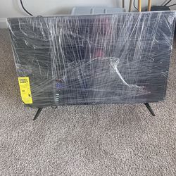 TCL Roku Smart TV – Works Perfect – $55 – TODAY ONLY”